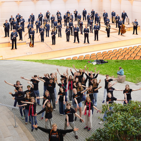 Gruppenbilder der Akteure